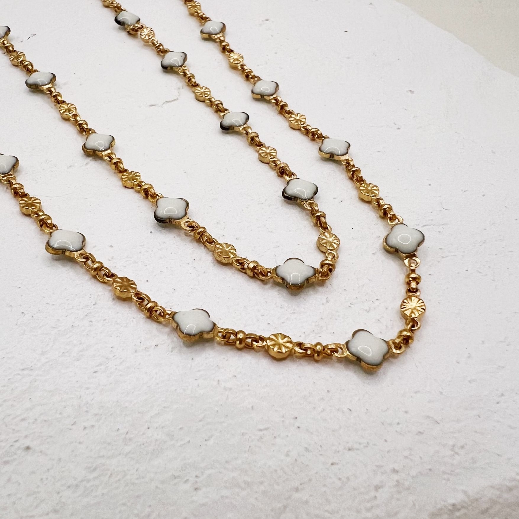 שרשרת בייסיק פרחים זהב – תמונה 5