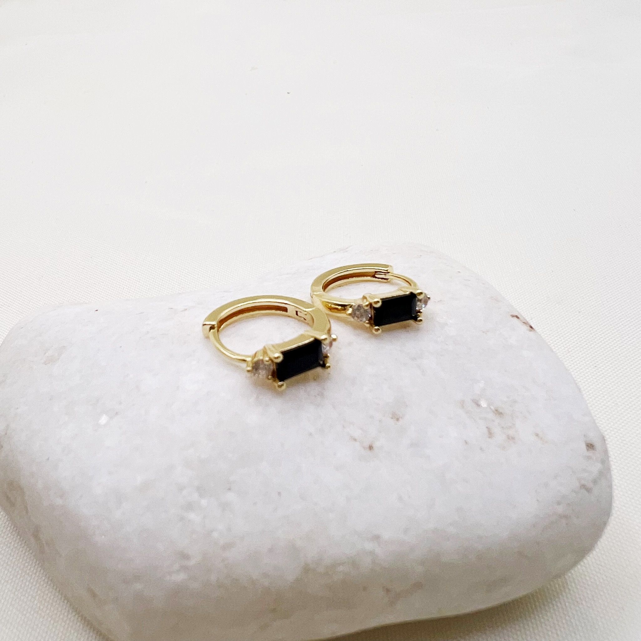 זוג עגילי איב