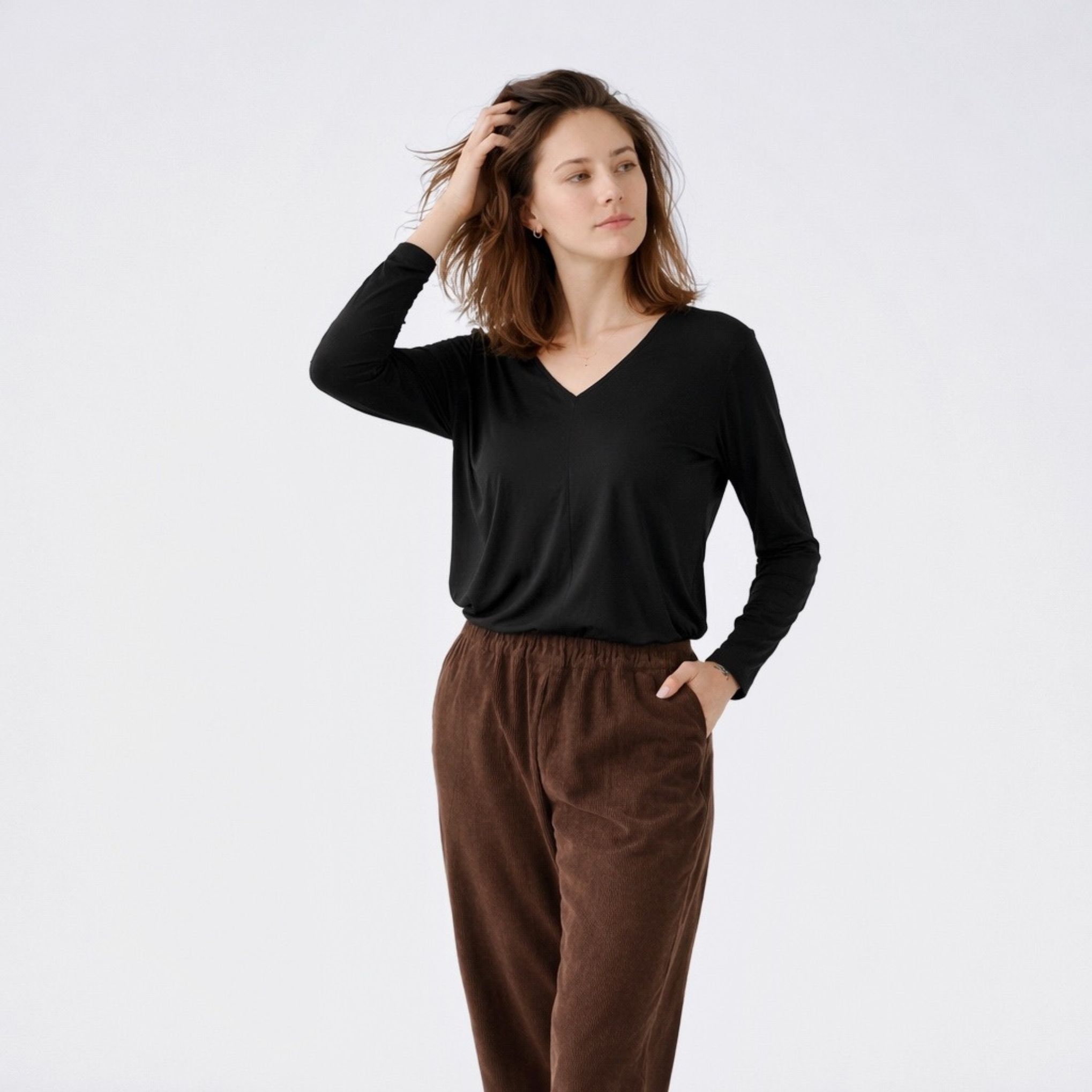 חולצה וי תמרה