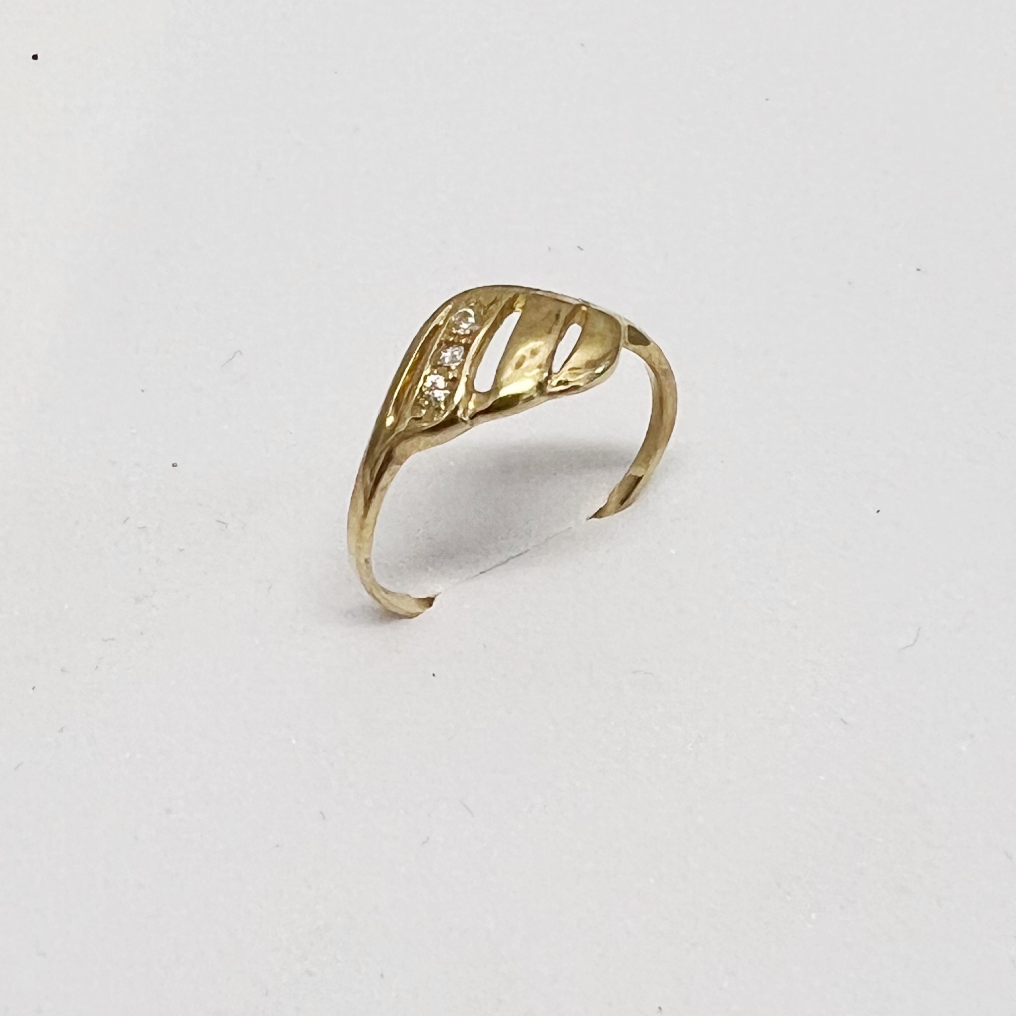 טבעת וינטאג' לזרת זהב 14K – תמונה 3